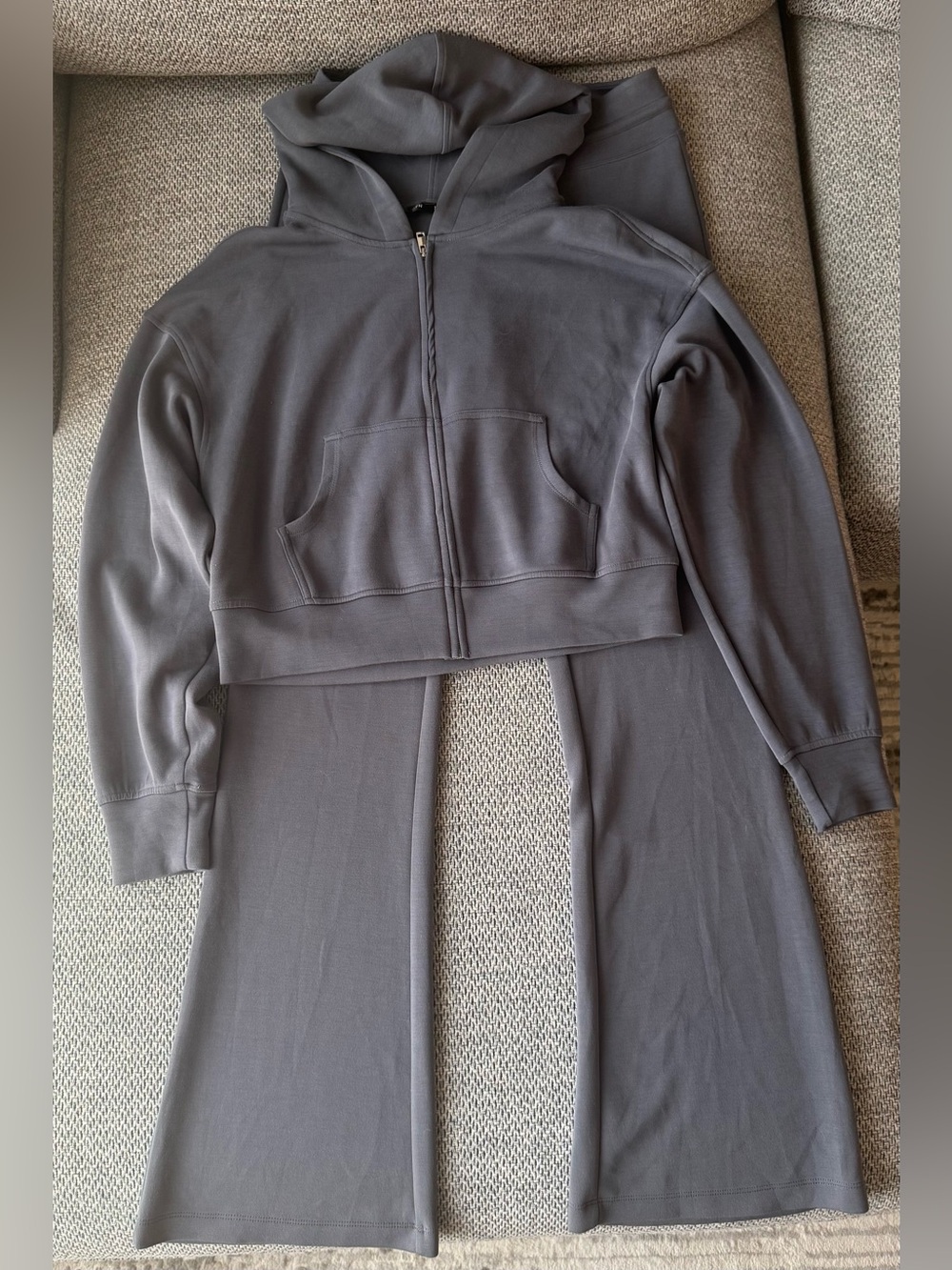 BNWOT Dynamite Grey Zip Up Cropped Hoodie & Flare Pants Set Size Medium